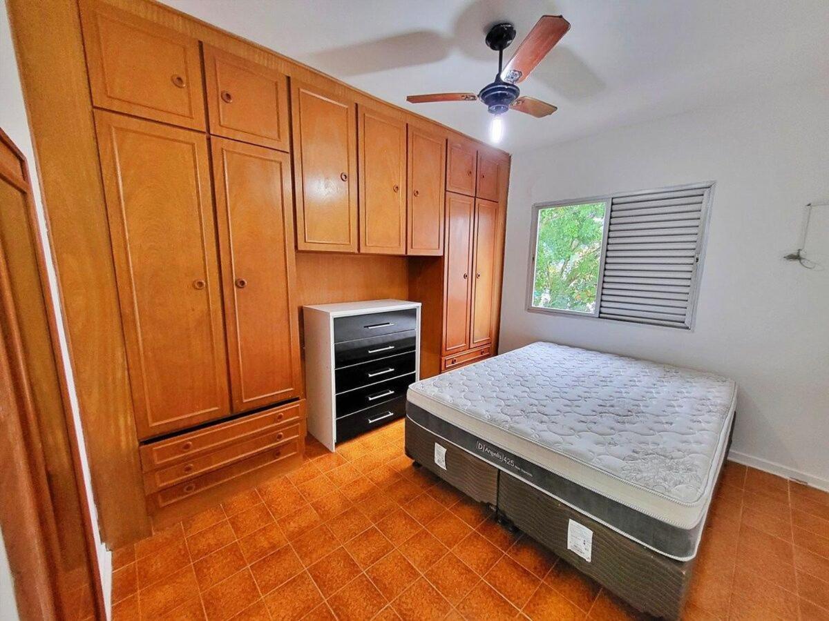 Ap 02 Dorms - Enseada - Com Sacada, Ar-Cond, Wi-Fi, 01 Vaga, Lado Praia Гуаружа Екстер'єр фото