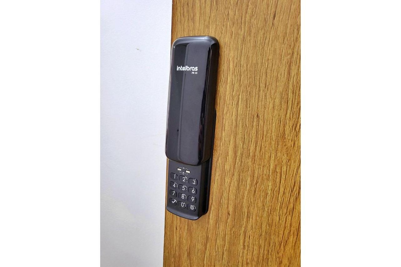 Ap 02 Dorms - Enseada - Com Sacada, Ar-Cond, Wi-Fi, 01 Vaga, Lado Praia Гуаружа Екстер'єр фото